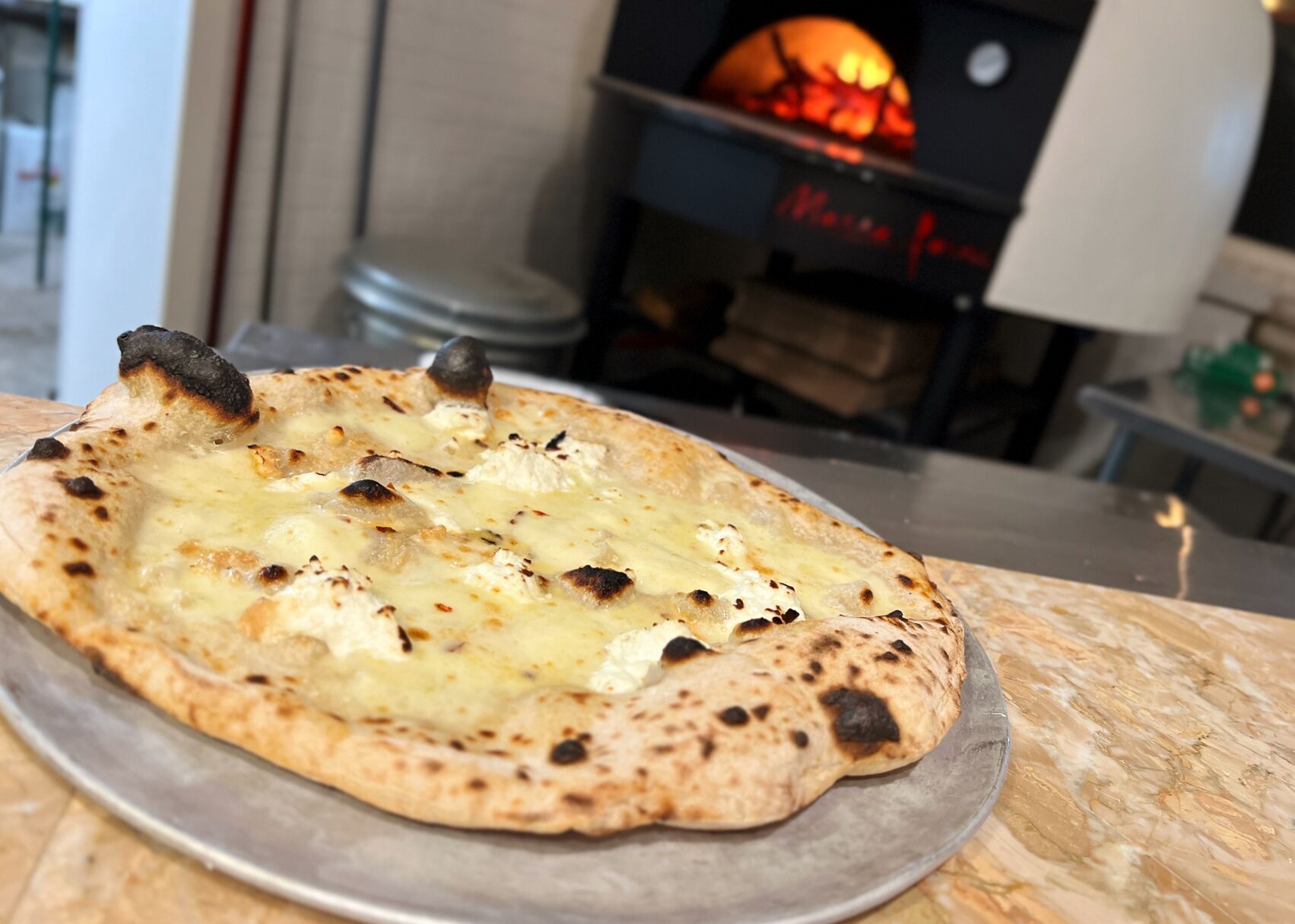 nh white pizza